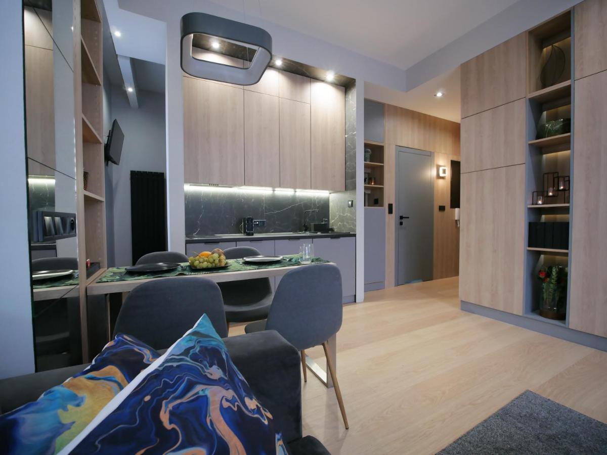 4Uapart-Apartment Suite Platan Tower Paradiso ชวีโนวิชแจ ภายนอก รูปภาพ