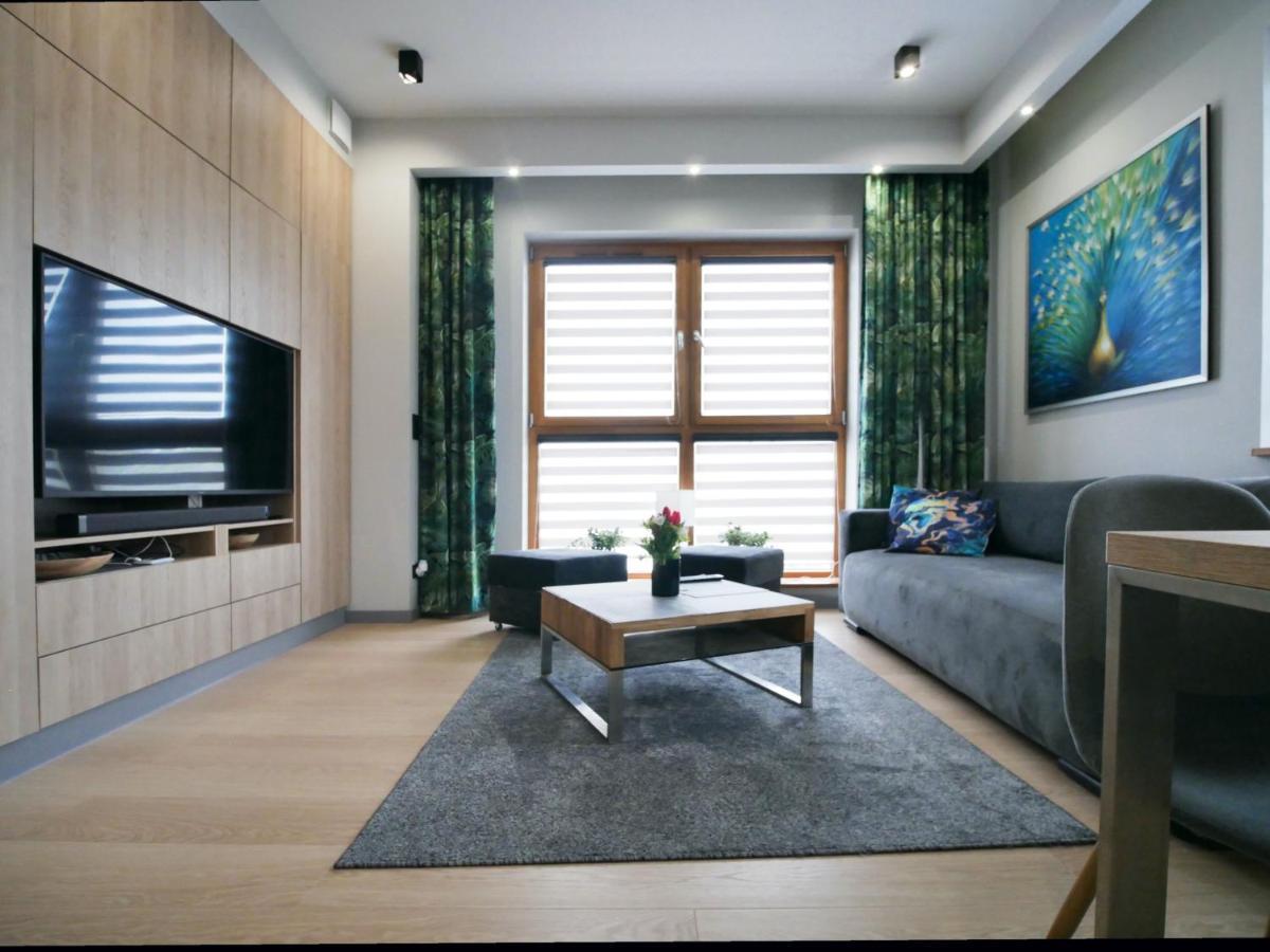 4Uapart-Apartment Suite Platan Tower Paradiso ชวีโนวิชแจ ภายนอก รูปภาพ