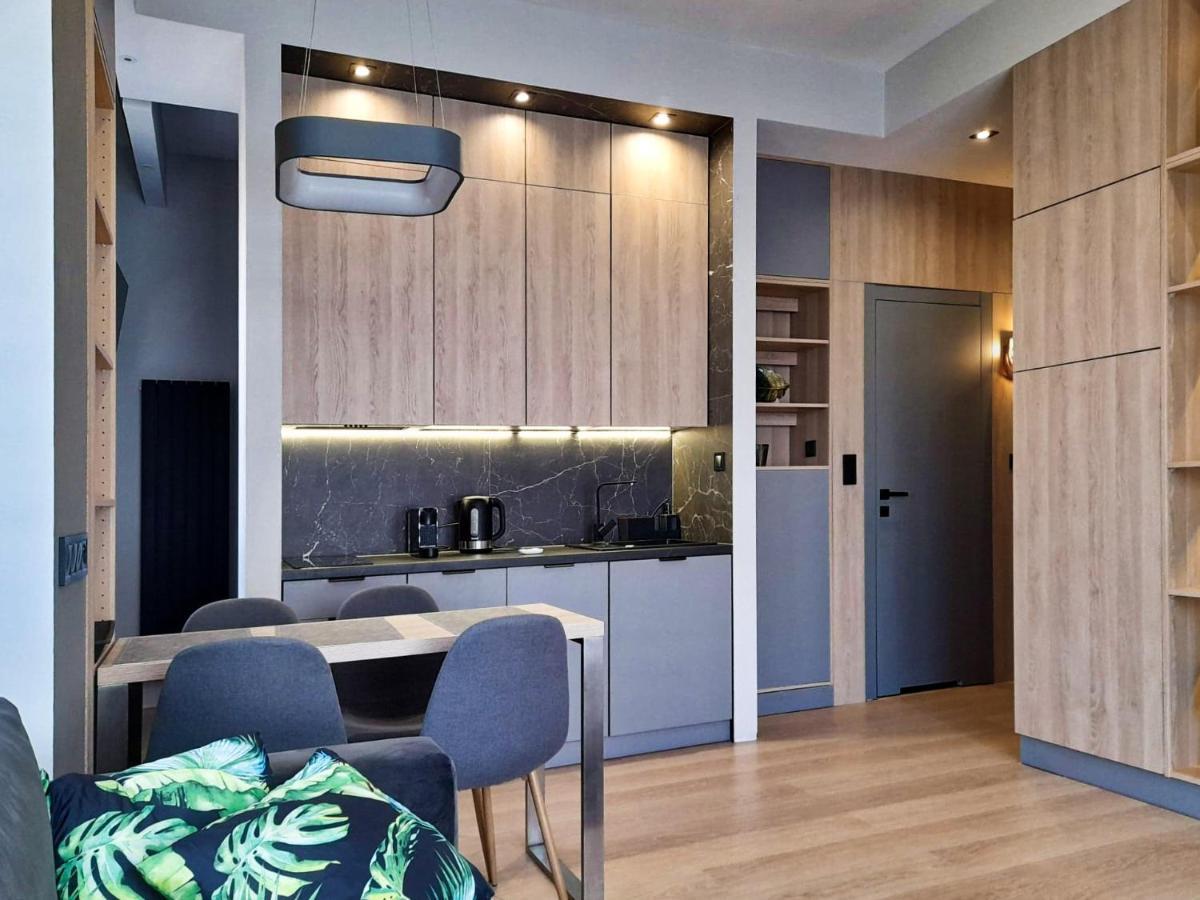 4Uapart-Apartment Suite Platan Tower Paradiso ชวีโนวิชแจ ภายนอก รูปภาพ