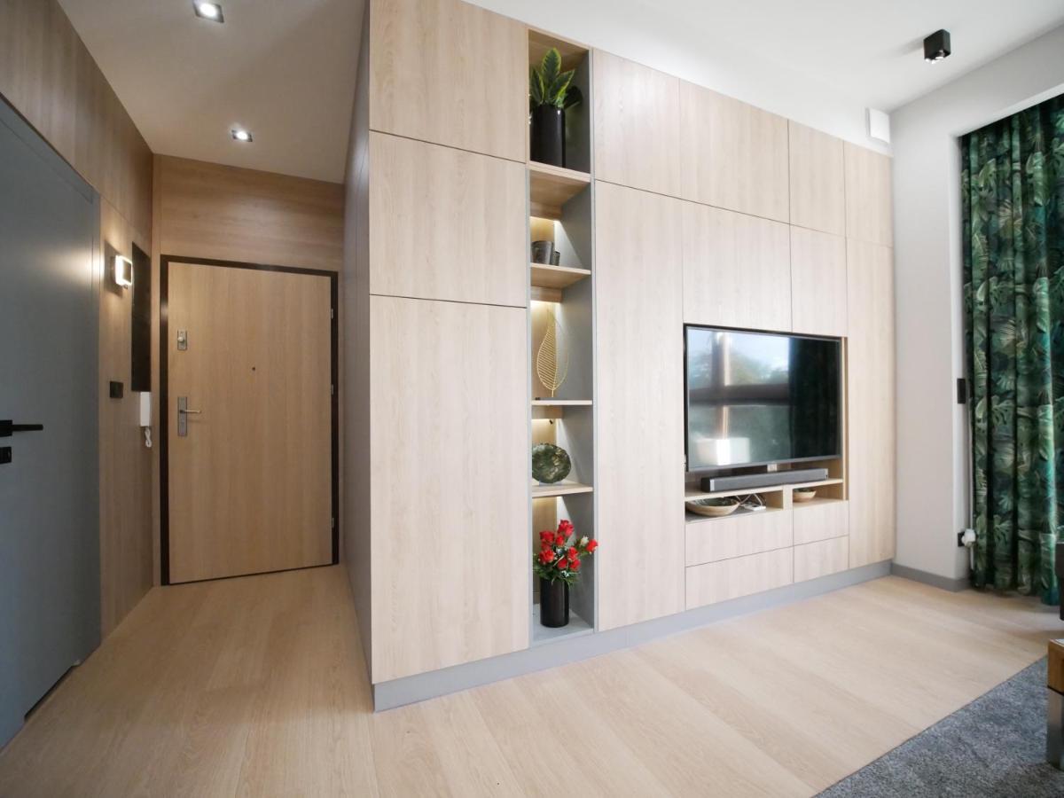 4Uapart-Apartment Suite Platan Tower Paradiso ชวีโนวิชแจ ภายนอก รูปภาพ